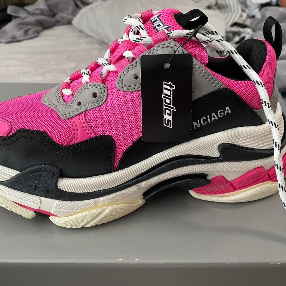 Balenciaga triple s